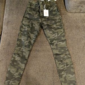 Good American - Good Waist Camo skinny jeans